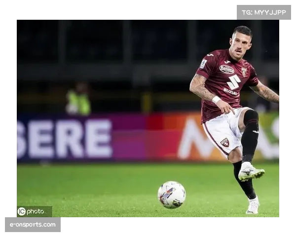 都灵客场采用五后卫收缩防守 依靠快速转换寻找反击机会